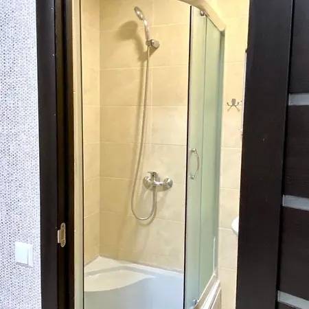 Apartment Room-Світло Цілодобово -Біля Вокзалу-Недалеко Від Центру إلفيف المظهر الخارجي الصورة