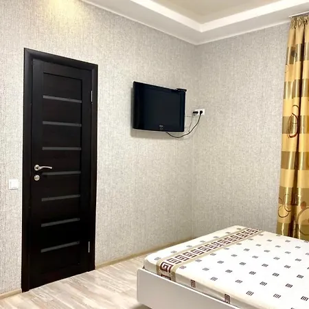 Apartment Room-Світло Цілодобово -Біля Вокзалу-Недалеко Від Центру إلفيف المظهر الخارجي الصورة