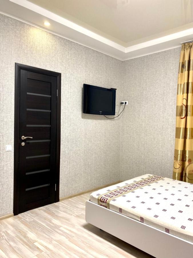 світло Apartments: 24/7 Illumination Near Station Lviv